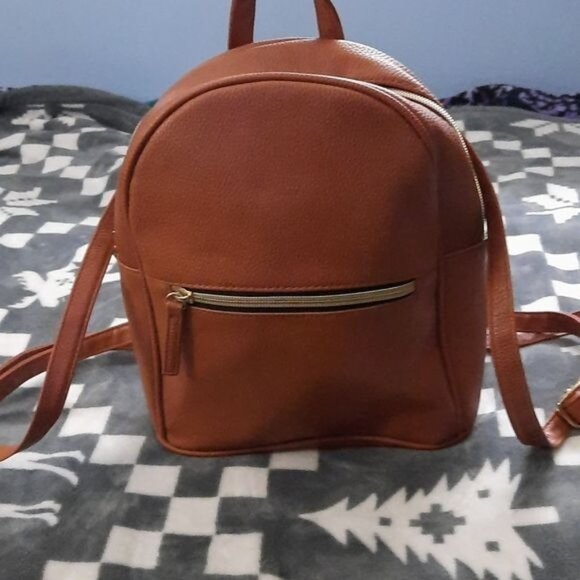 Primark Adjustable Straps Single Outer Zip Pocket Backpack - Picture 1 of 7
